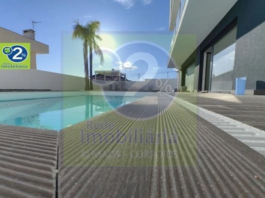 Luxe woning in Charneca de Caparica, Almada