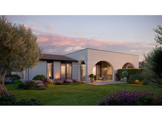 فيلا شبه مستقلة ﻓﻲ Soúni, Soúni-Zanakiá