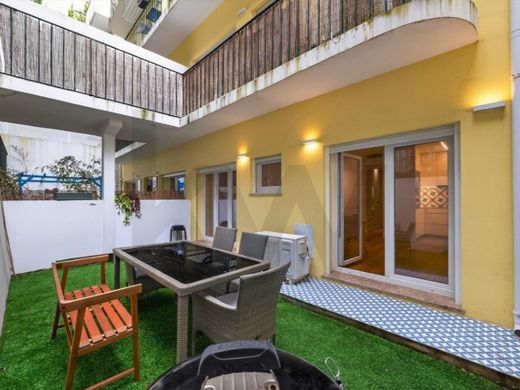 Apartment / Etagenwohnung in Lissabon, Lisbon