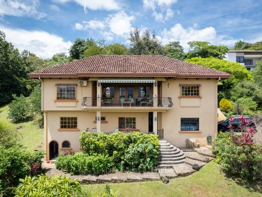 Casa di lusso a Alajuela, Cantón de Alajuela