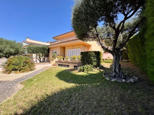 Casa di lusso a Torroella de Montgrí, Girona