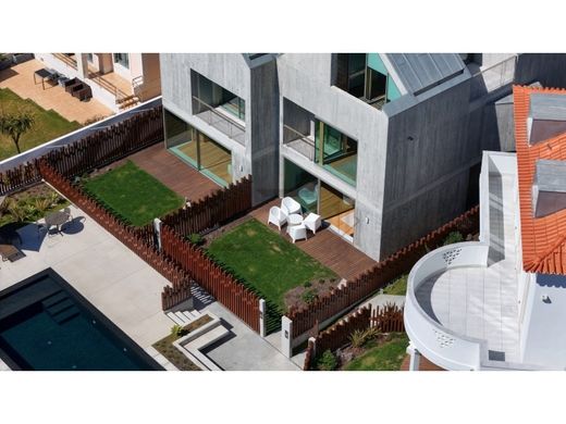 Semidetached House in Cascais, Lisbon