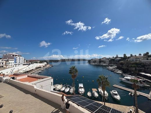 Luxe woning in Es Castell, Balearen