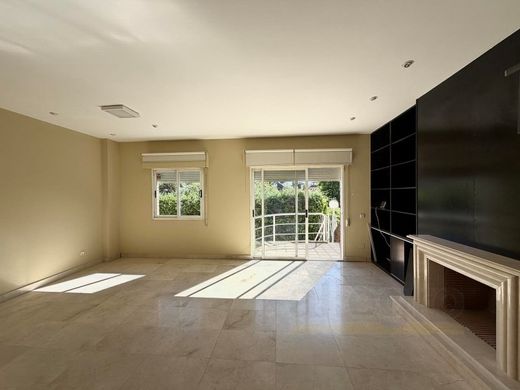 Villa Plurifamiliare a Majadahonda, Provincia de Madrid