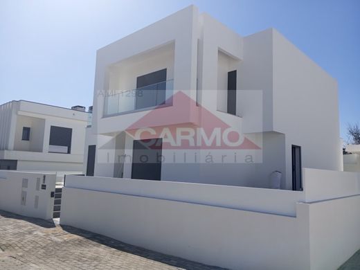 منزل ﻓﻲ Seixal, Distrito de Setúbal