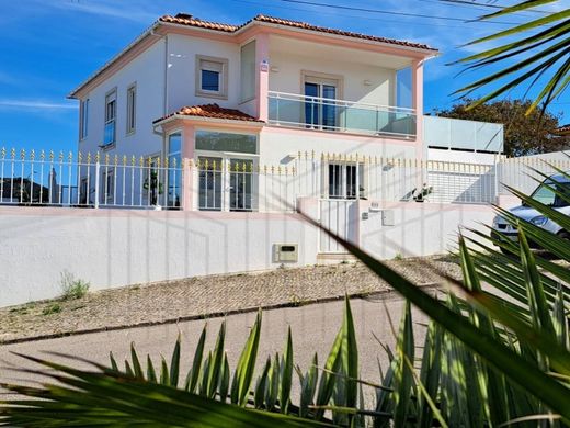 Luxus-Haus in Caldas da Rainha, Distrito de Leiria