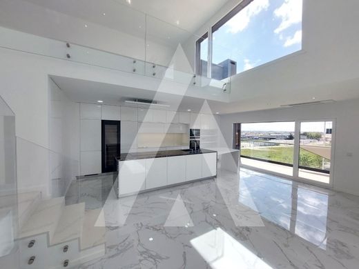 Apartment / Etagenwohnung in Montijo, Distrito de Setúbal