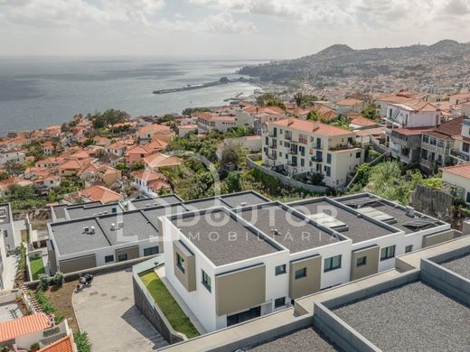 Luksusowy dom w Funchal, Madeira