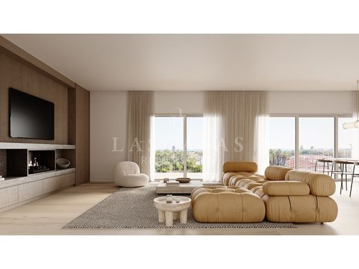 Apartment / Etagenwohnung in Cascais, Lissabon