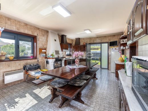 Luxury home in Oliveira de Azeméis, Aveiro