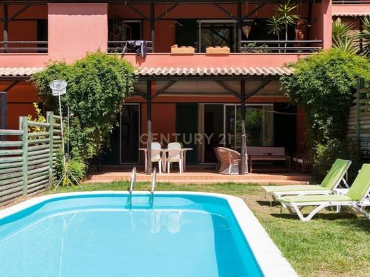 Daire Charneca de Caparica, Almada