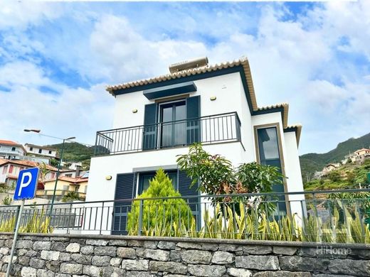 Luksusowy dom w Machico, Madeira