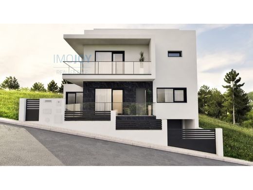 단독 저택 / Odivelas, Distrito de Lisboa