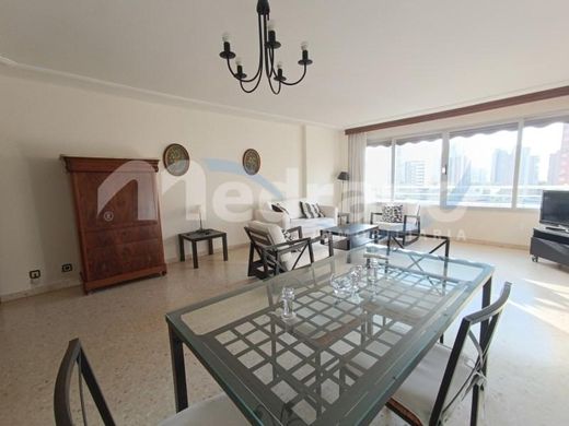 Apartment / Etagenwohnung in Benidorm, Alicante