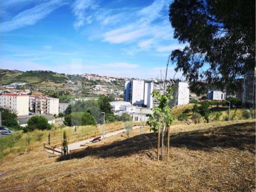 Land in Loures, Lisbon