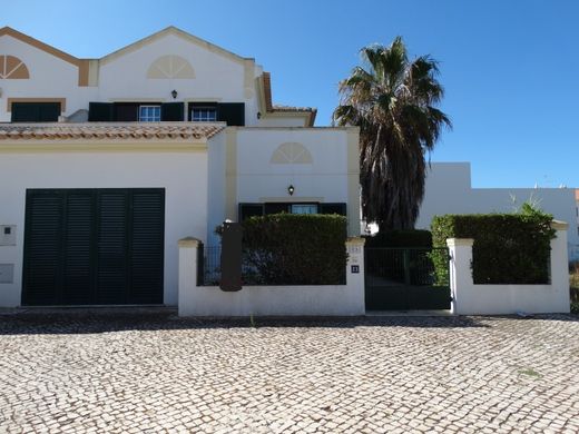 Mehrfamilienhaus in Castro Marim, Distrito de Faro