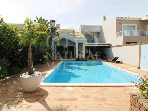 Semidetached House in Loulé, Distrito de Faro