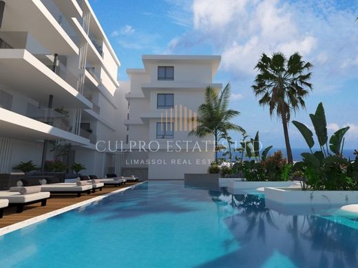Apartment for sale in Paralímni