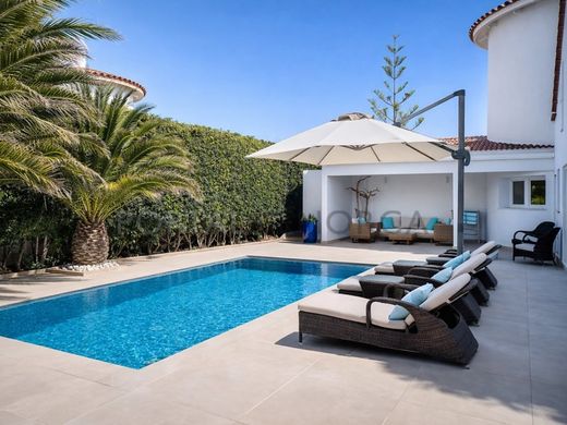 Luxury home in Sant Lluís, Province of Balearic Islands