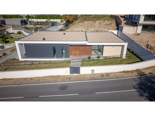 Casa di lusso a Vila Verde, Distrito de Braga
