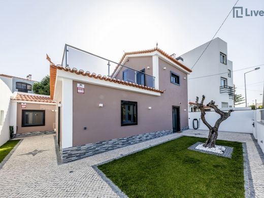 Luxury home in Cascais, Lisbon
