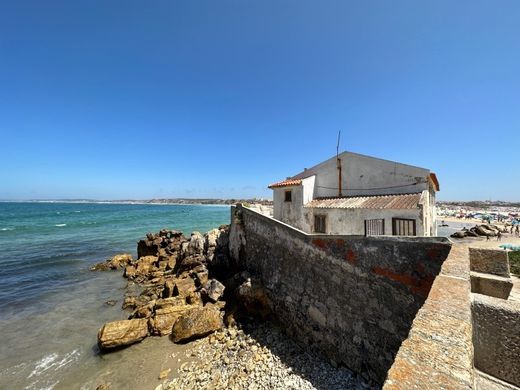 Peniche, Distrito de Leiriaの高級住宅