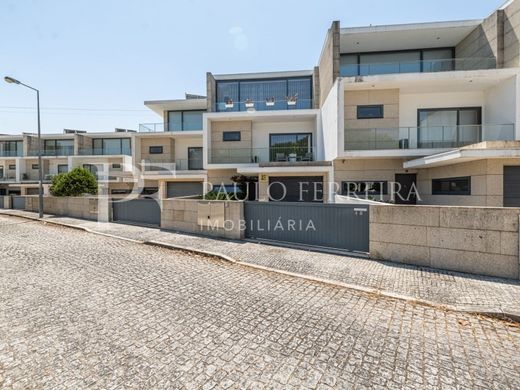 Casa di lusso a Vila Nova de Famalicão, Distrito de Braga