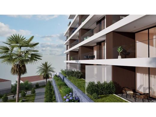 Apartment / Etagenwohnung in Câmara de Lobos, Madeira