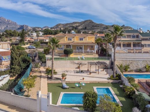 Villa in Busot, Alicante