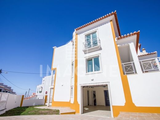 Semidetached House in Mafra, Lisbon