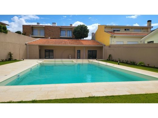 Luxe woning in Vila Nova de Gaia, Distrito do Porto