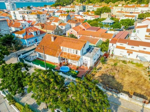 단독 저택 / Almada, Distrito de Setúbal