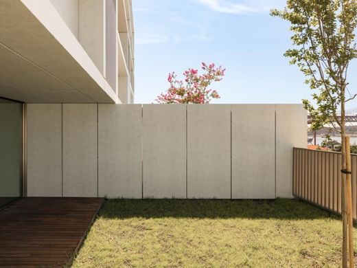 Luxury home in Alcântara, Almada