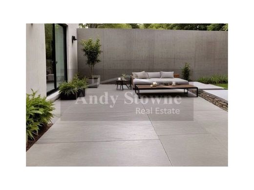 Twee-onder-een-kapwoning in L-Iklin