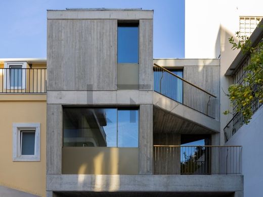 Detached House in Lisbon