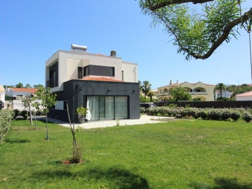 Detached House in Albufeira, Albufeira Municipality