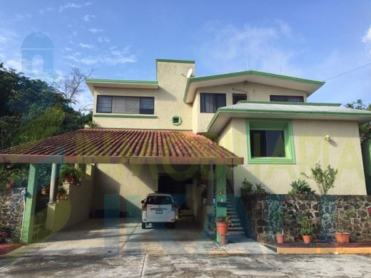 Luxe woning in Poza Rica de Hidalgo, Estado de Veracruz-Llave