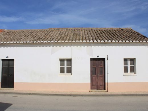 Vila do Bispo, Distrito de Faroの高級住宅