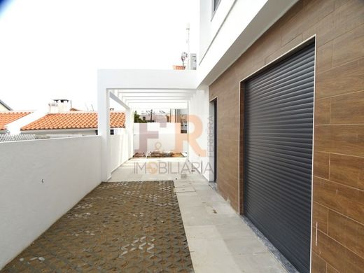 Willa wielorodzinna w Seixal, Distrito de Setúbal