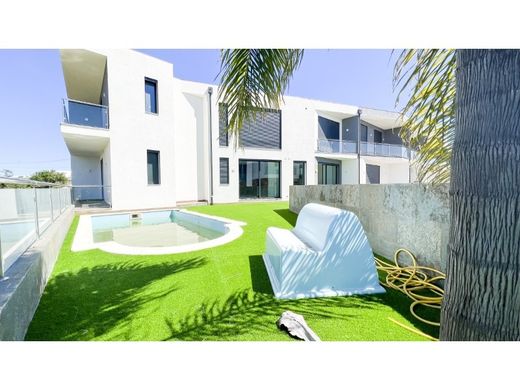 Yarɪ müstakil ev Albufeira, Distrito de Faro