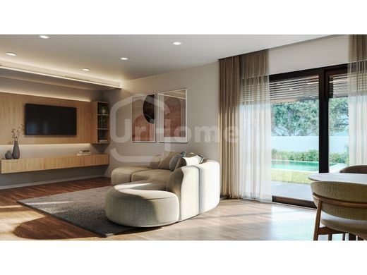 Semidetached House in Seixal, Distrito de Setúbal