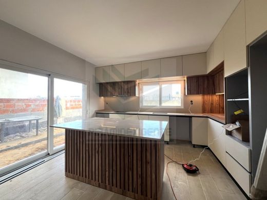 بيت مستقل ﻓﻲ Moita, Distrito de Setúbal