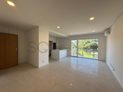 Apartment in Charneca de Caparica, Almada
