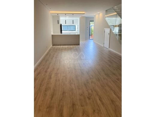 Semidetached House in Cascais, Lisbon