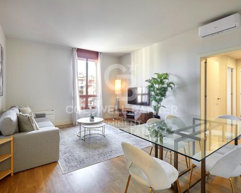 Apartment / Etagenwohnung in Barcelona, Provinz Barcelona