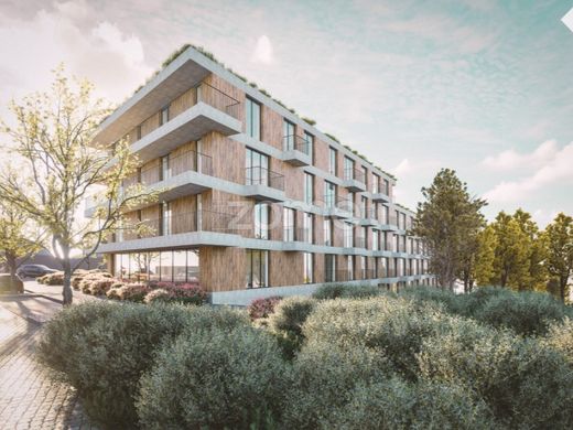 地皮  加亚新城
, Vila Nova de Gaia