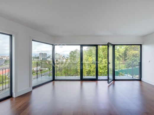 Apartment in Campolide, Lisbon