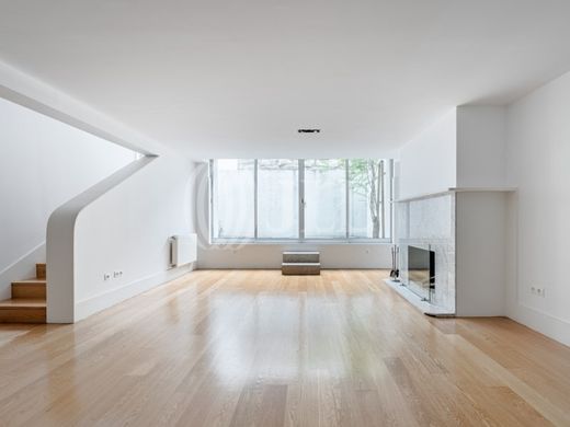 Semidetached House in Porto, Distrito do Porto