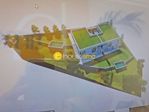 Twee-onder-een-kapwoning in Vallromanes, Província de Barcelona