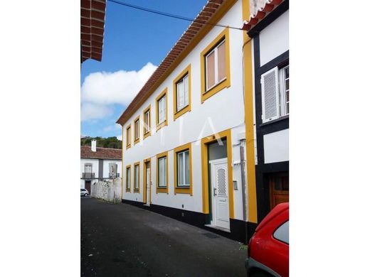 Angra do Heroísmo, Azoresのアパートメント